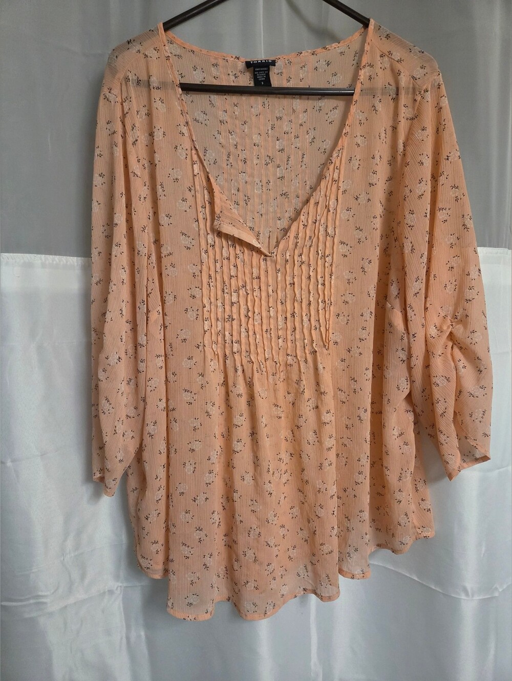 Torrid Peach Floral Pintuck Peasant Blouse